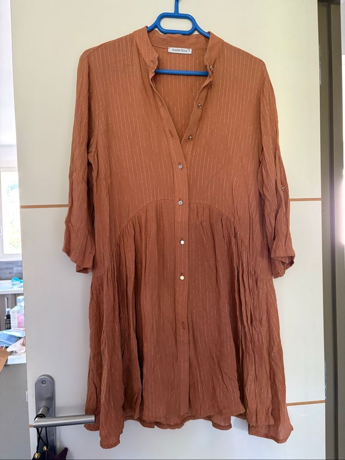 Robe Scarlet Roos