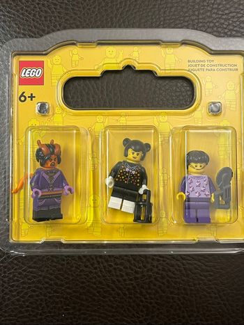 Lot de 3 figurines lego Halloween neuves