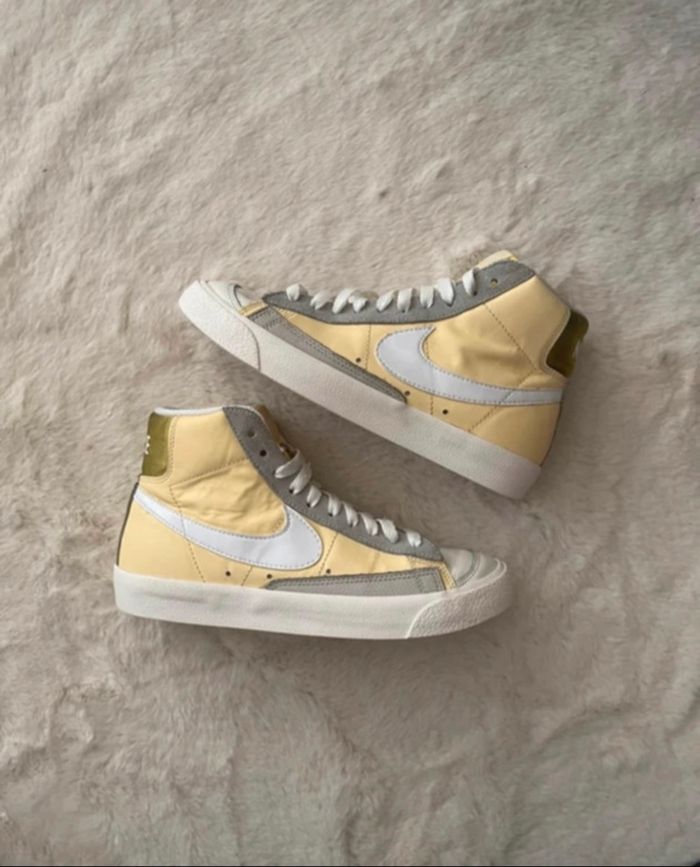 Nike blazer