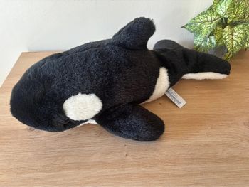 Doudou peluche orque noir blanc marineland