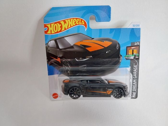 Hot Wheels '18 Camaro SS