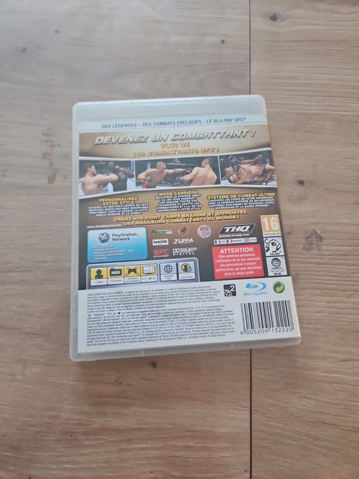 Ufc 2010 ps3 - photo numéro 3