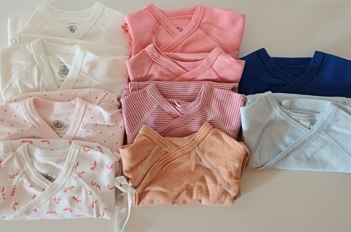 Lot de 10 bodies Petit bateau