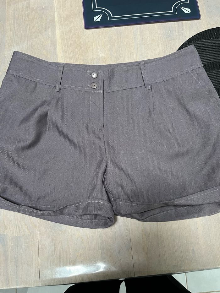 Short gris