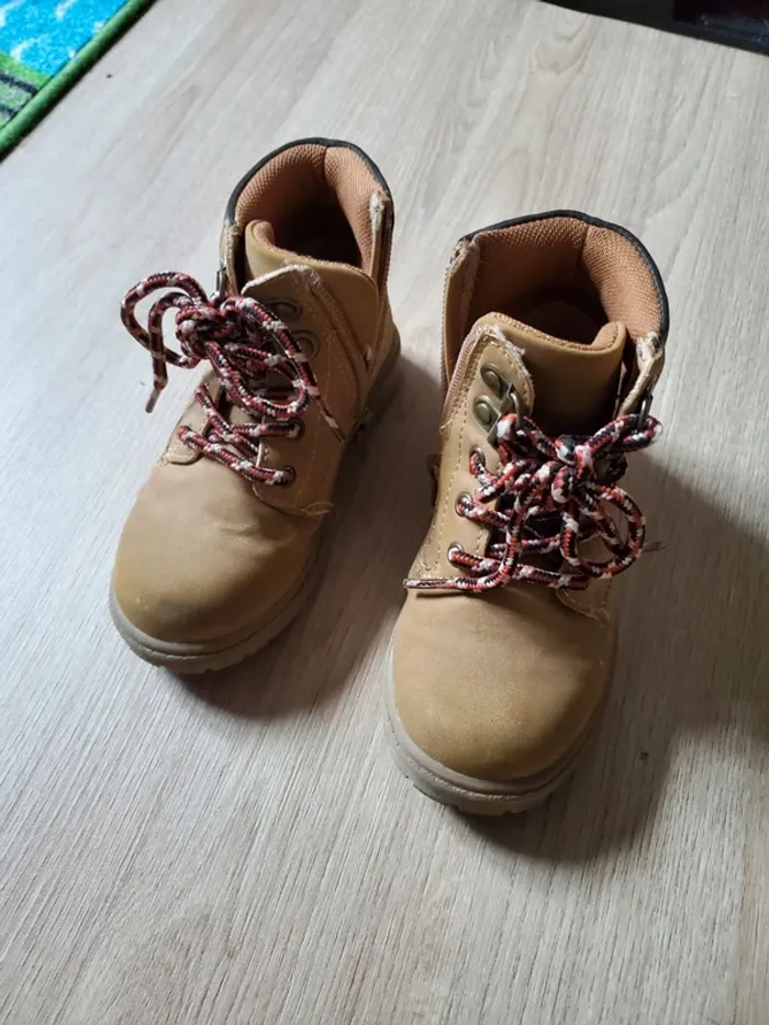 Chaussures montantes 25