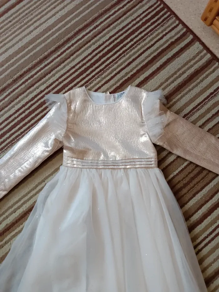 Magnifique robe de cérémonie 6 ans - photo numéro 2