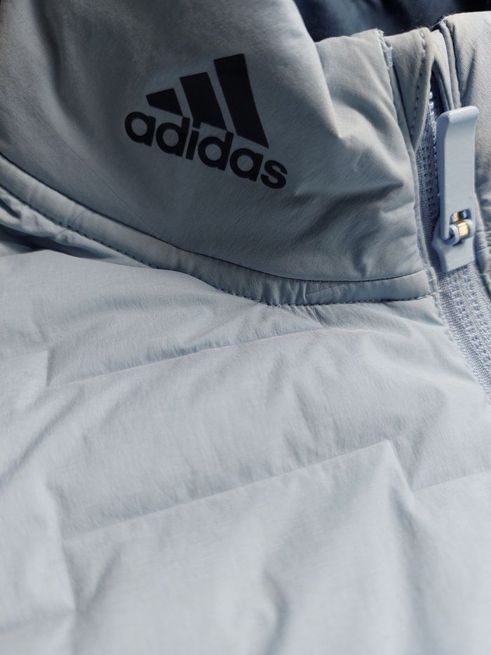 Veste sans manches bleu clair Marque adidas taille S/36-38/8-10 Très bon état - photo numéro 3