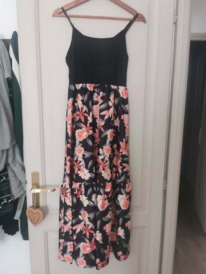 Robe longue à fleurs - photo numéro 2