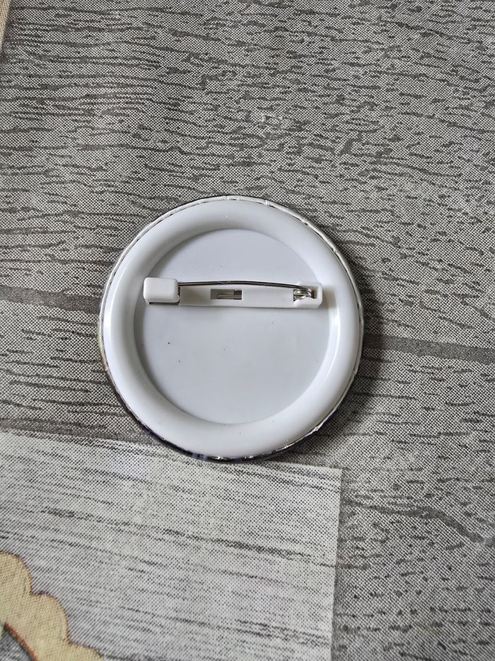 Porte clés Pin’s Xavier - photo numéro 2