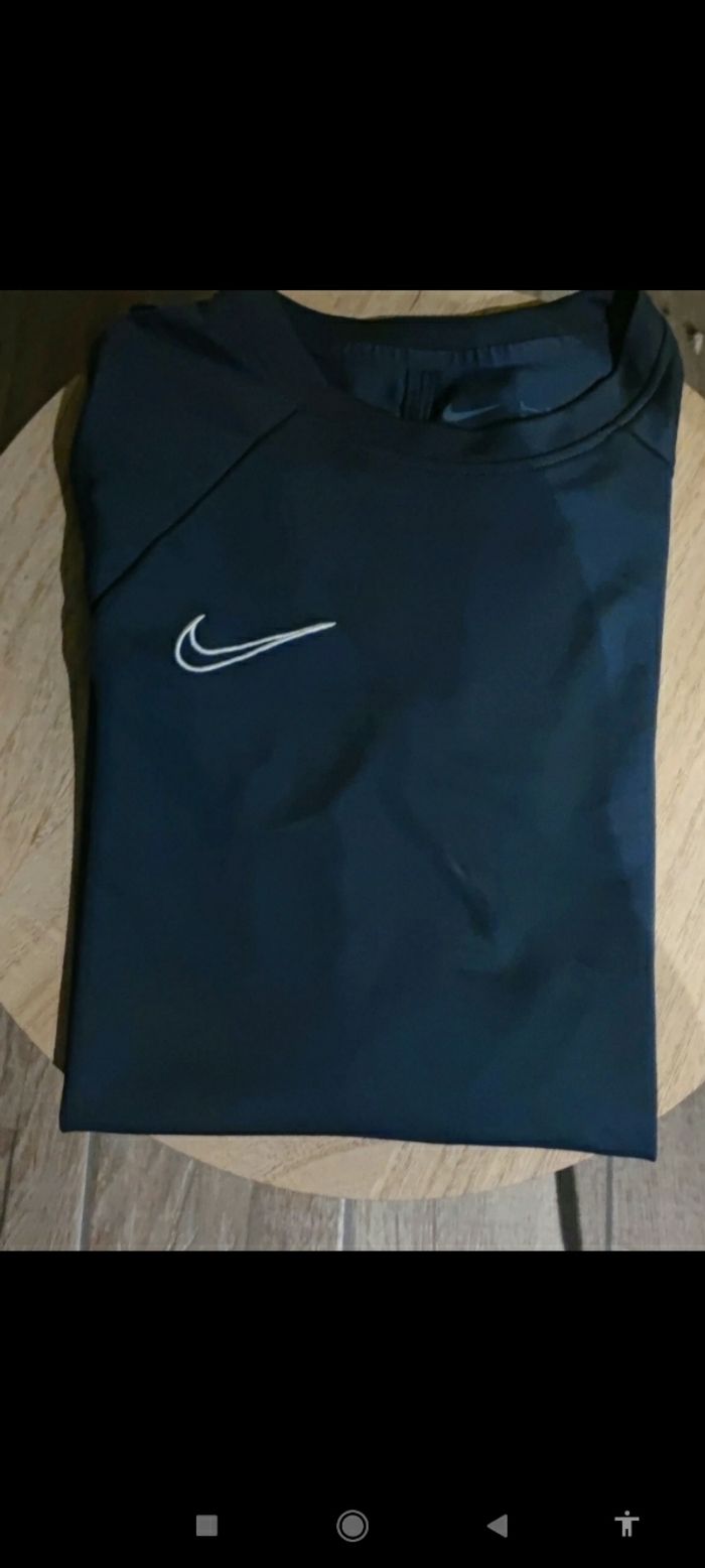 t shirt nike