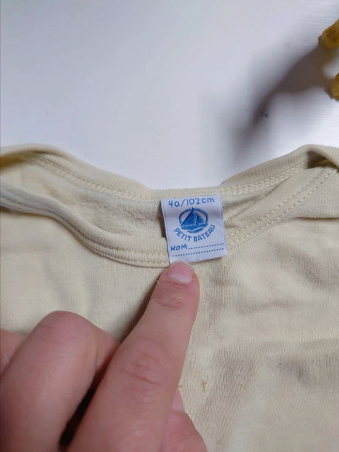 Lot de 3 tee shirt, maillot de corps 4ans - photo numéro 3