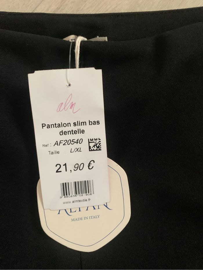 Pantalon slim bas dentelle - photo numéro 3
