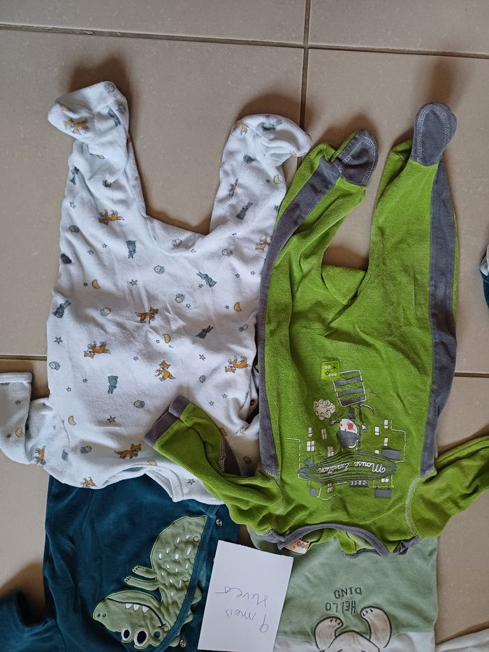 Lot 5 pyjamas 9 mois hiver - photo numéro 3