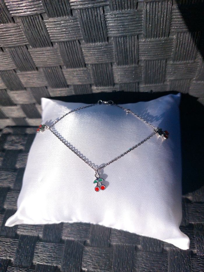 Bracelet pendentif cerise