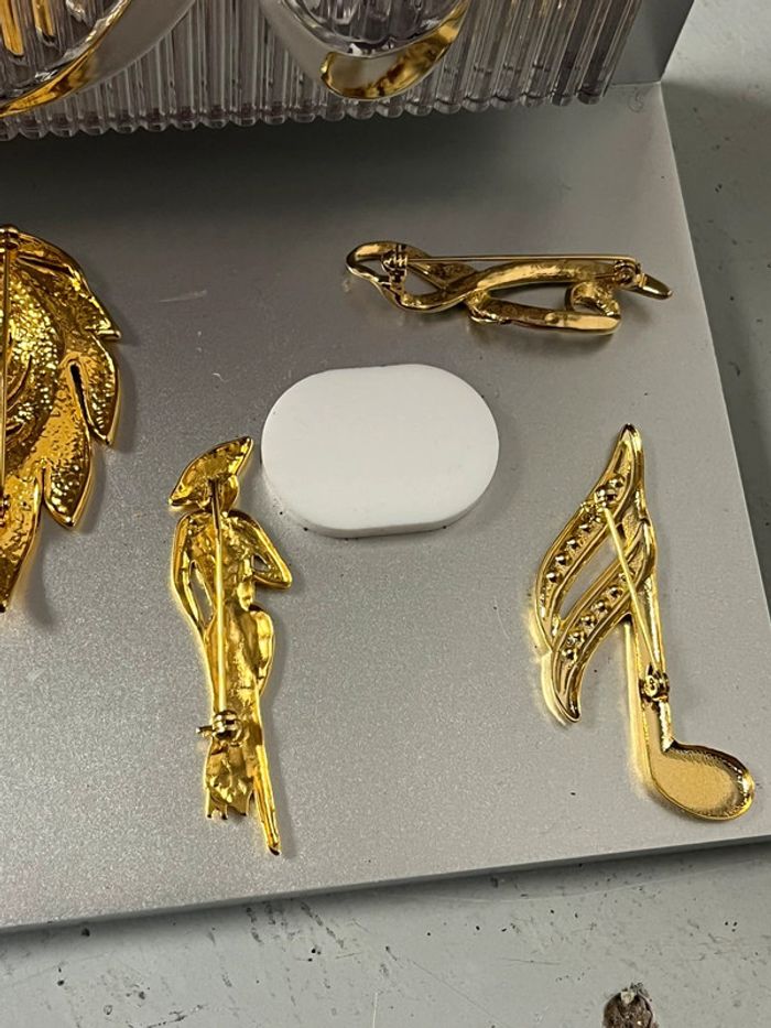 Lot 6 broches fantaisie - photo numéro 5