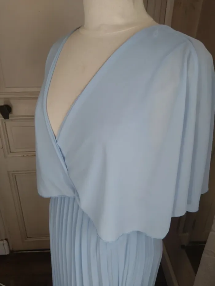 Robe mi longue Gisella t 36 38 bleu ciel, dos nu, plissée chic, mariage/cocktail - photo numéro 4