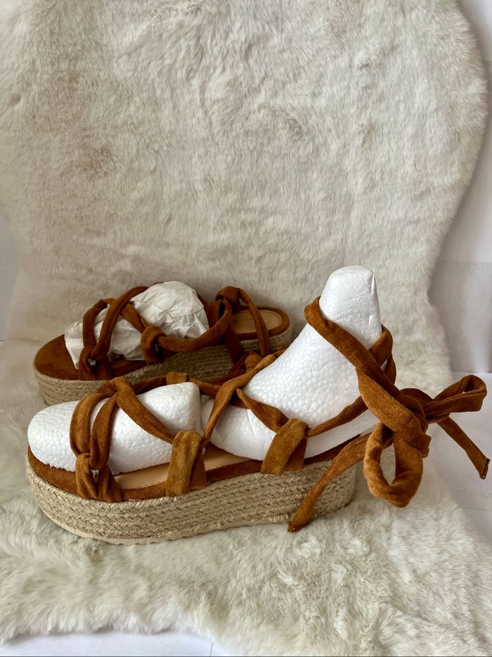 Sandales camel pointure 40 - photo numéro 7