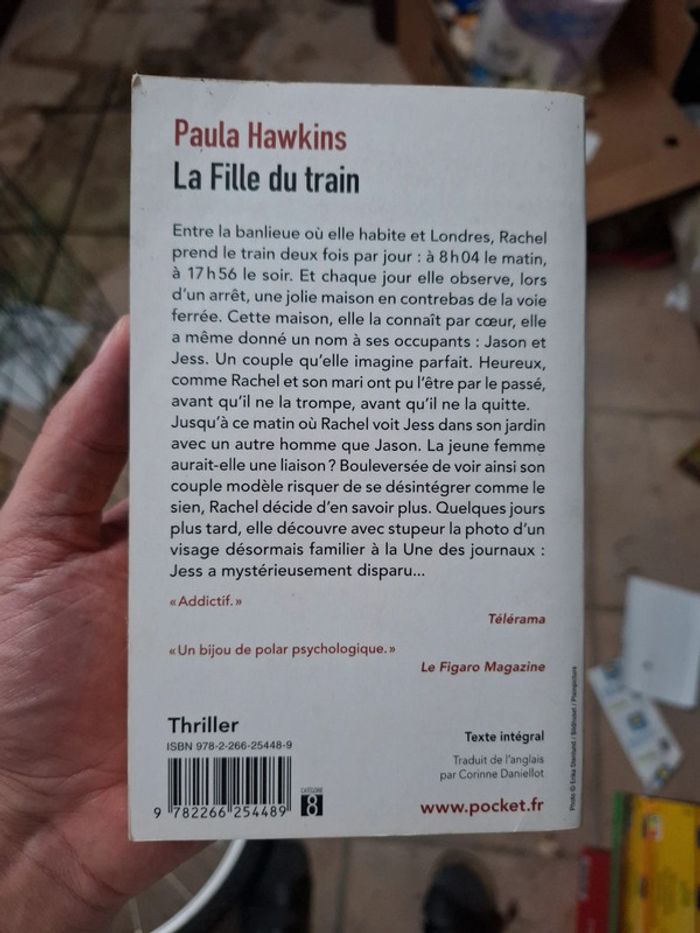 La fille du train Paula Hawkins - photo numéro 2