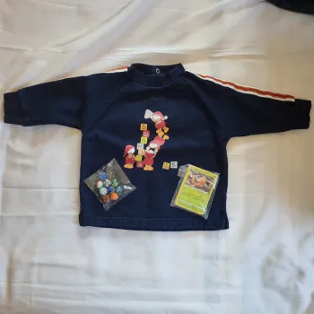 Pull 18 mois + Cartes Pokémon + Billes