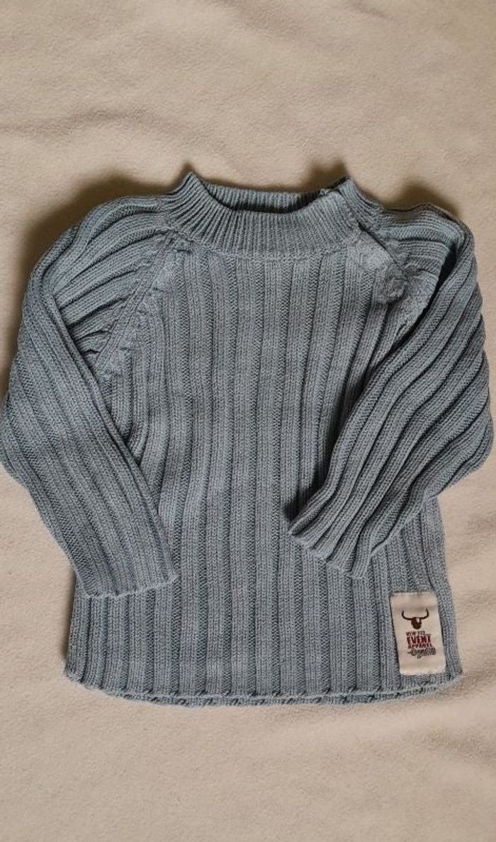 Pull bleu 12-18 mois