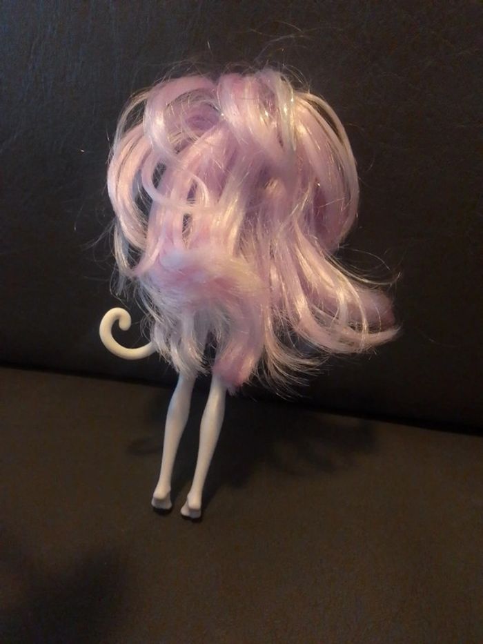 Poupée anchantimals - photo numéro 2