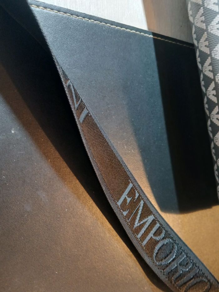 Sac Armani - photo numéro 3