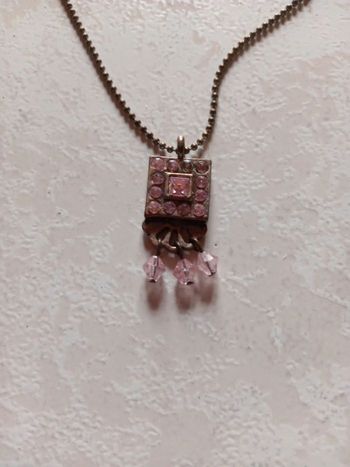 Chaîne avec pendentif Yves rocher