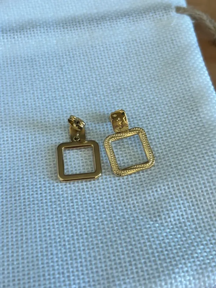 Boucle d’oreille dorée vintage - photo numéro 5