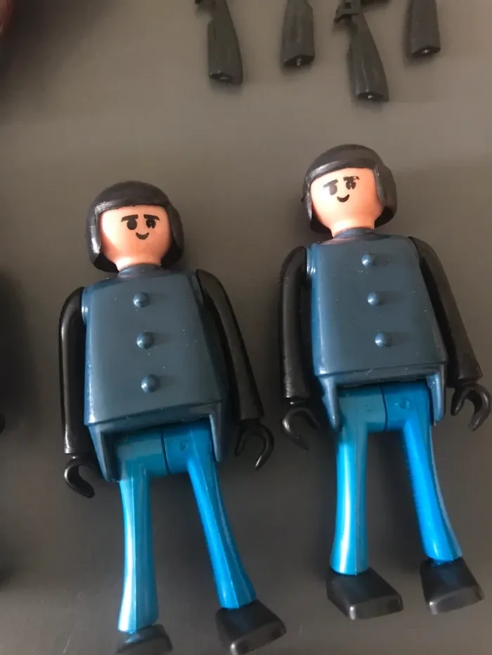 Jeu de construction Play-big les playmobils de l’Ouest - photo numéro 17