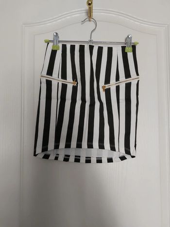 Mini jupe droite à rayures