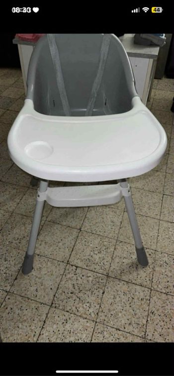 Chaise haute bébé