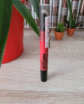 Stylo correcteur Maybelline cernes - peaux foncées