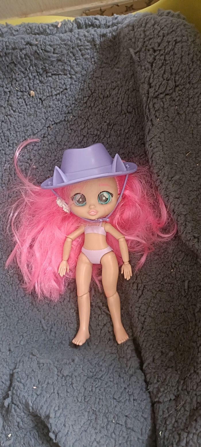Poupée bff cry babies
