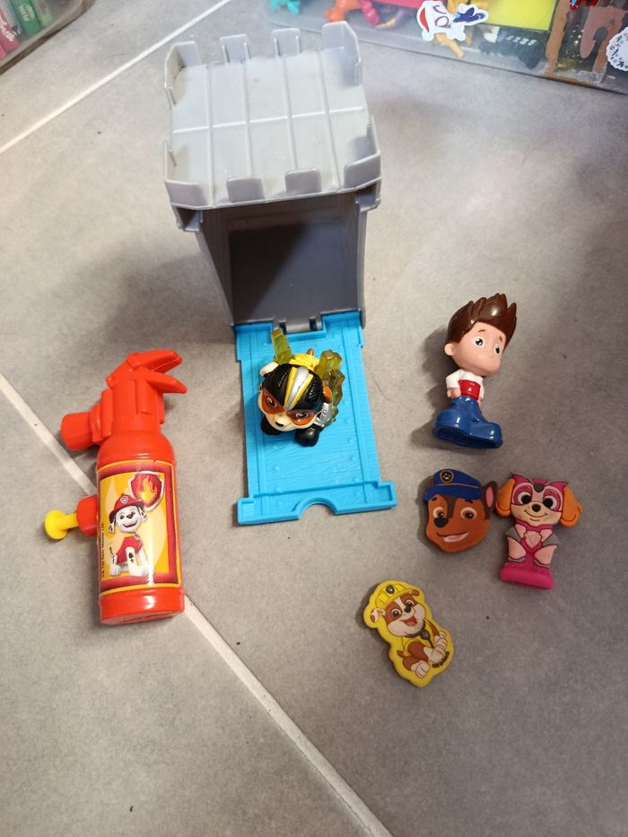 Lots de jouets pat patrouille