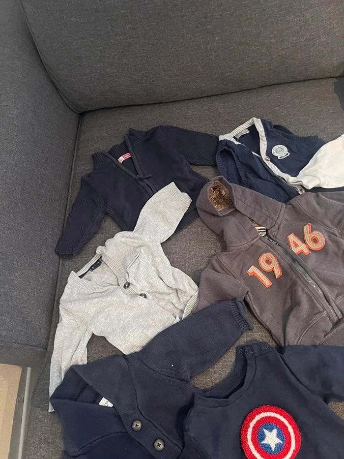 Lot de pull/gilet 3 mois en bonne état