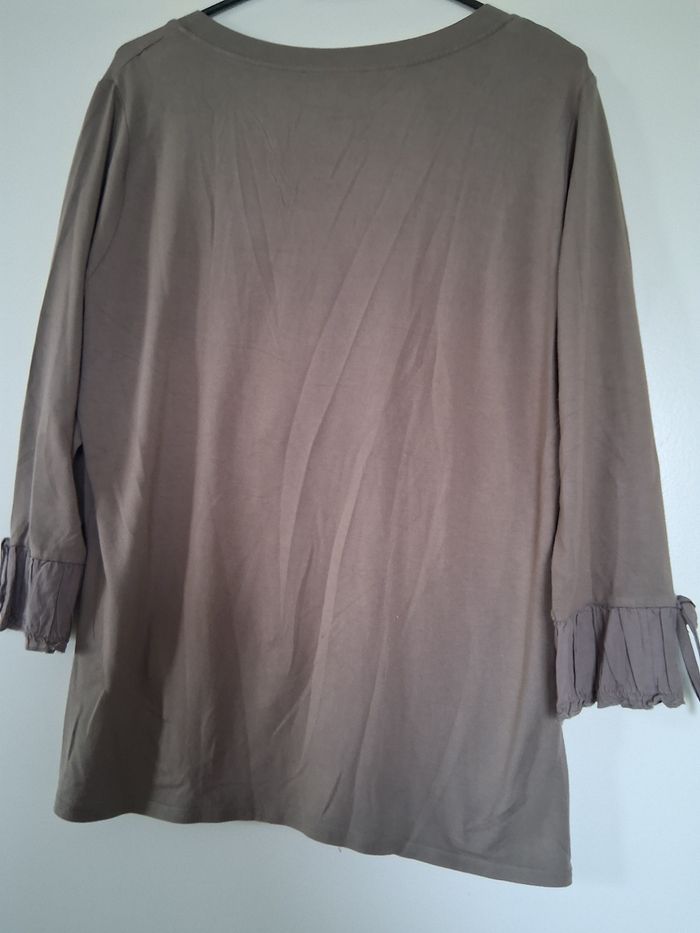 Sweat shirt froissé marron " t- 48" - photo numéro 2