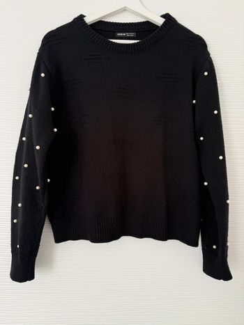 Pull d'hiver en maille noir uni basique simple col V manches avec perles