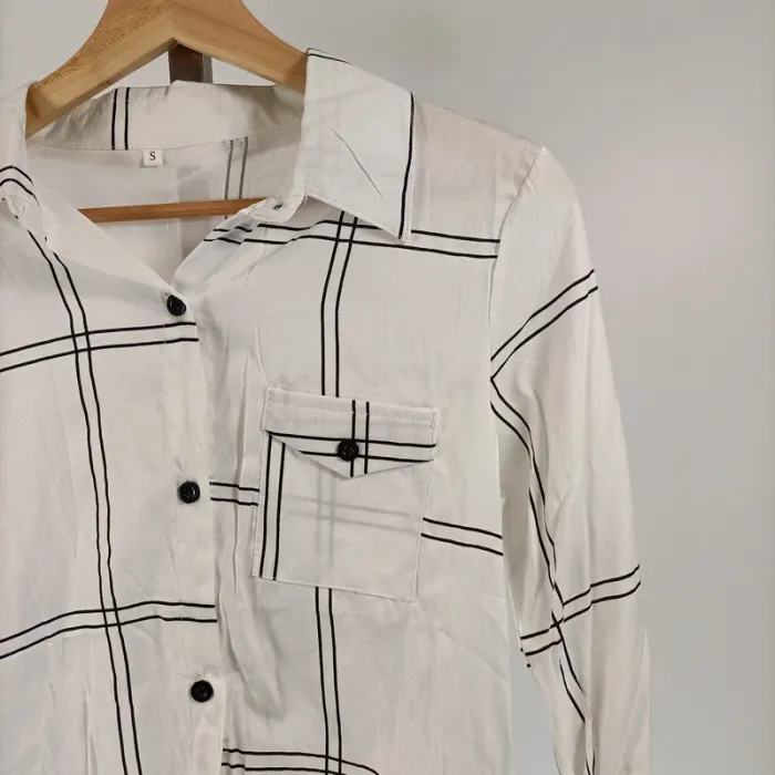 Chemise blanche à carreaux noirs - Taille S - A044 - photo numéro 3