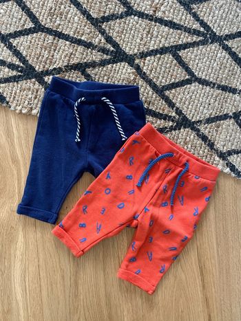 Lot 2 pantalons bébé 3 mois