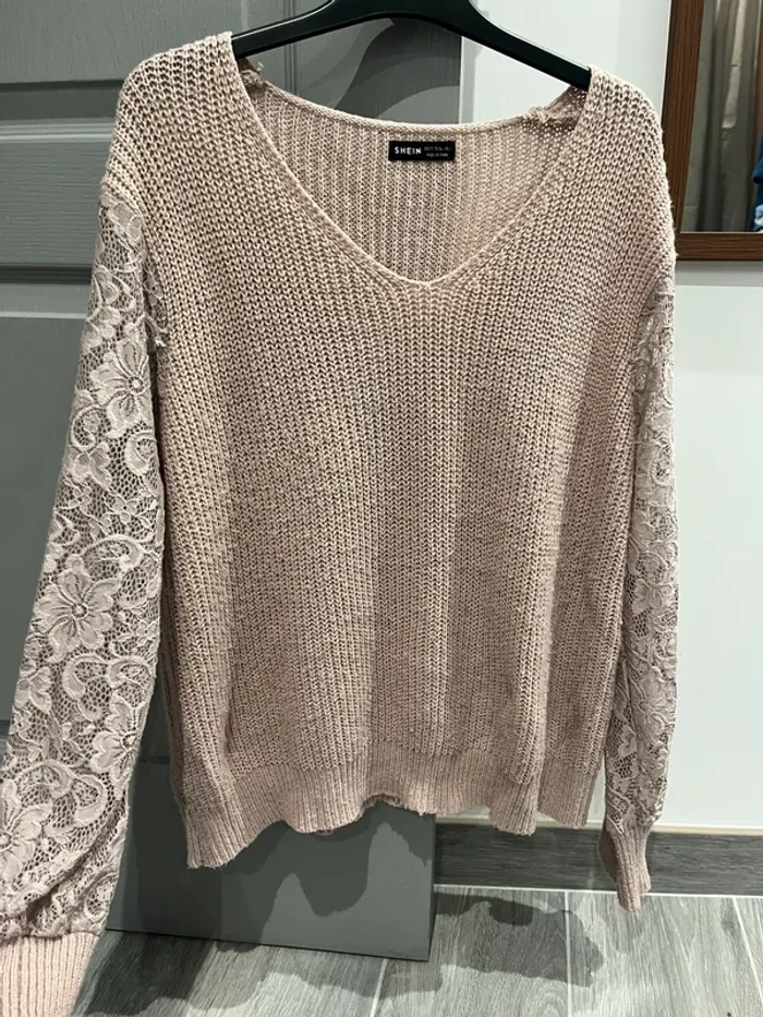 Pull manches transparentes