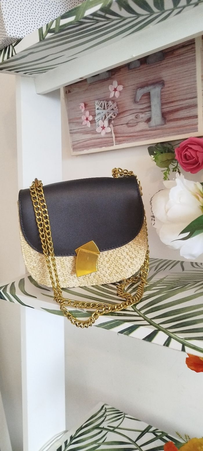 Pochette bandoulière neuve 🎈 - photo numéro 2