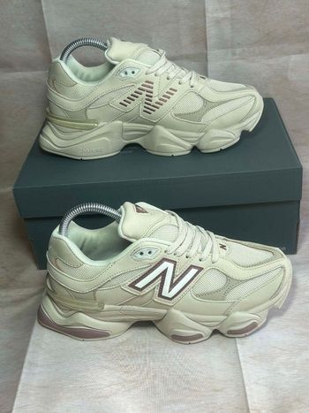 Basket New balance 9060 beige et rose taille 39 neuf femme 