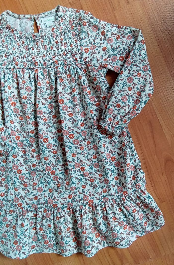 Robe fleurie manches longues Vertbaudet taille 5 ans - photo numéro 6