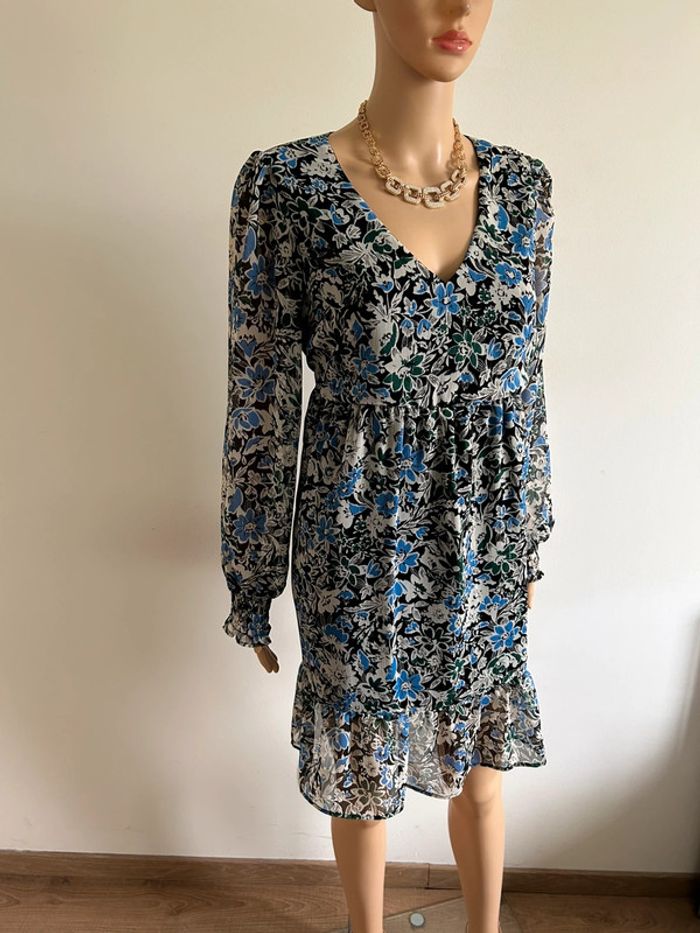 Robe imprimée fleurie à manches longues Naf Naf taille 40 jamais portée - photo numéro 2