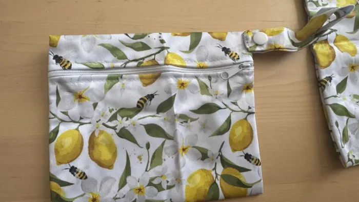 Lot pochettes + foulard - photo numéro 2