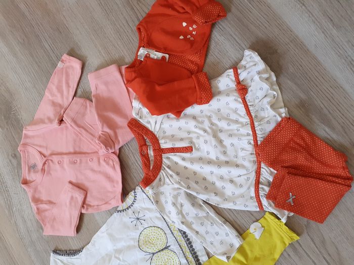 Lot ensembles 6 mois - photo numéro 2
