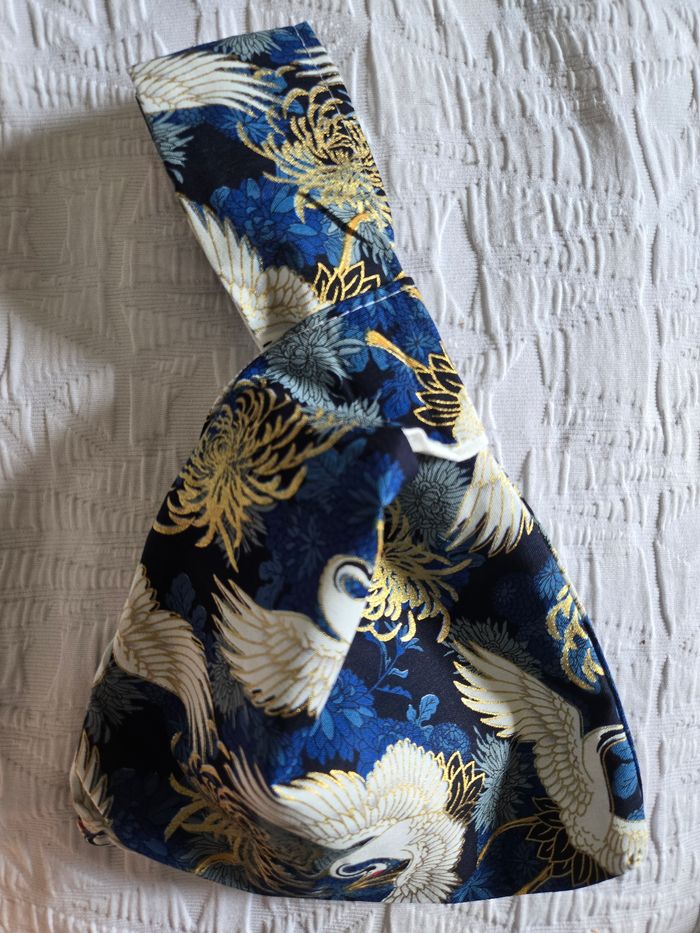 Sac de poignet bleu, blanc et doré - photo numéro 2
