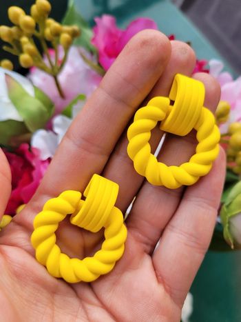 Clips jaune soleil torsades