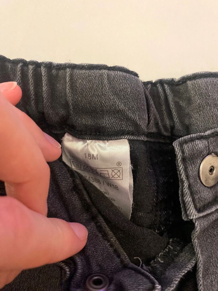 Jean noir - photo numéro 2