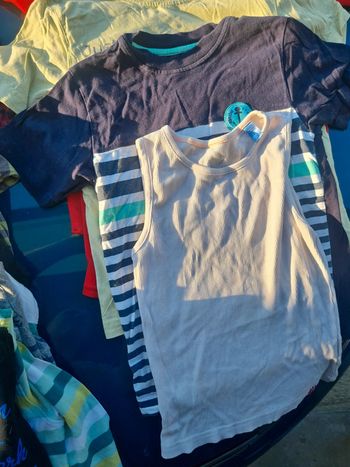 Lot vêtements garçon taille 8 ans
